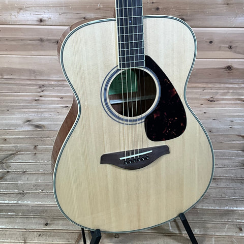 Yamaha FS820 Acoustic Guitar - Natural