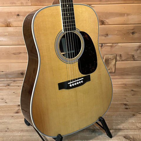 Martin D-35 Acoustic Guitar - Natural