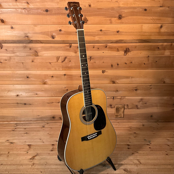 Martin D-35 Acoustic Guitar - Natural