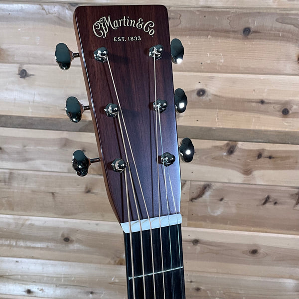 Martin D-28 Acoustic Guitar - Natural