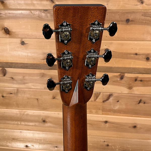 Martin D-28 Acoustic Guitar - Natural