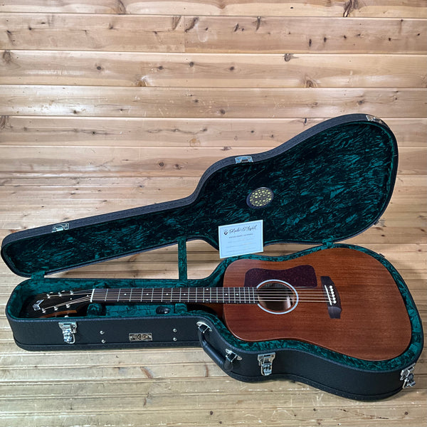 Guild D-20 Acoustic Guitar - Natural