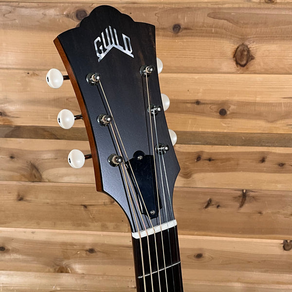 Guild D-20 Acoustic Guitar - Natural