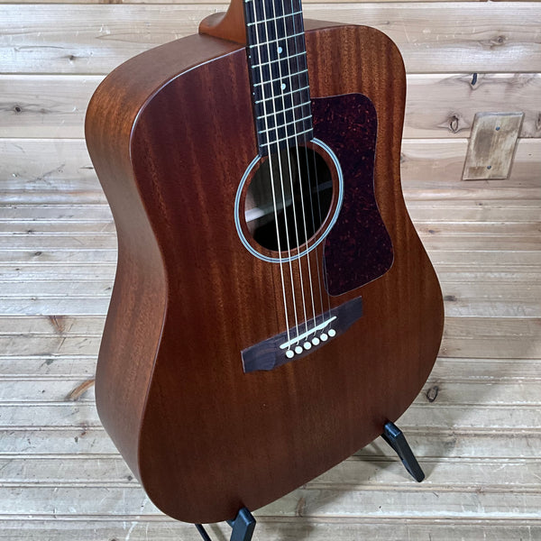 Guild D-20 Acoustic Guitar - Natural