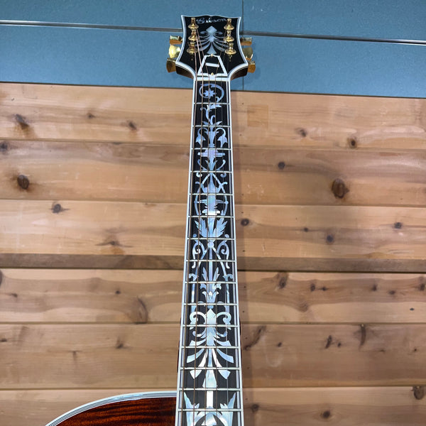 Gibson Custom Shop Super 400 Handcarved Acoustic Guitar - Carved Maple