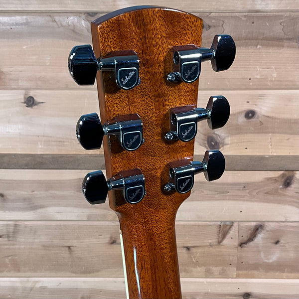 Larrivee C-05 Cutaway Acoustic Guitar USED - Natural