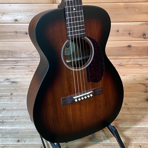 Guild M-20 Acoustic Guitar - Vintage Sunburst