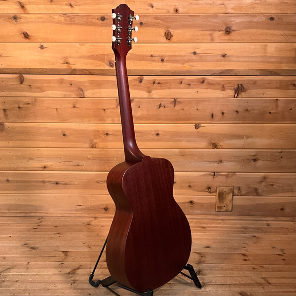 Guild M-20 Acoustic Guitar - Natural