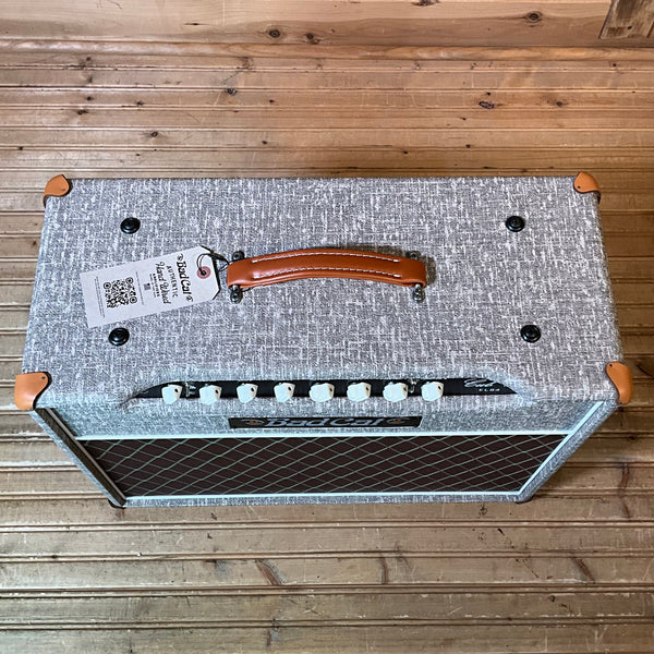 Bad Cat Hand Wired Cub V EL84 15 Watt 1x12 Guitar Amplifier Combo - Fawn