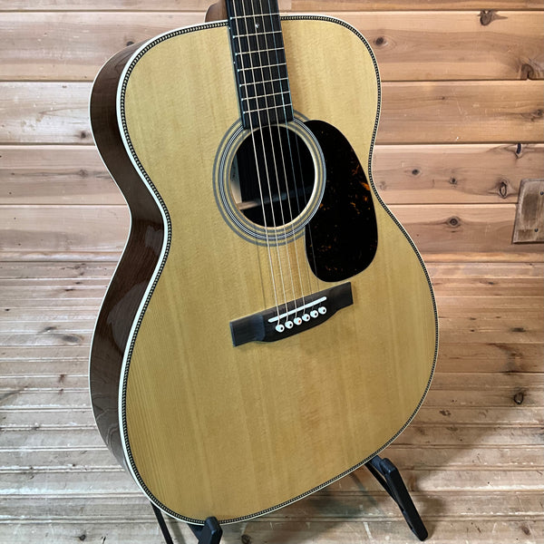 Martin M-28 Acoustic Guitar - Natural