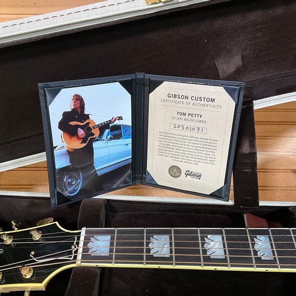 Gibson Custom Shop Tom Petty SJ-200 Wildflower Acoustic Guitar - Antique Natural