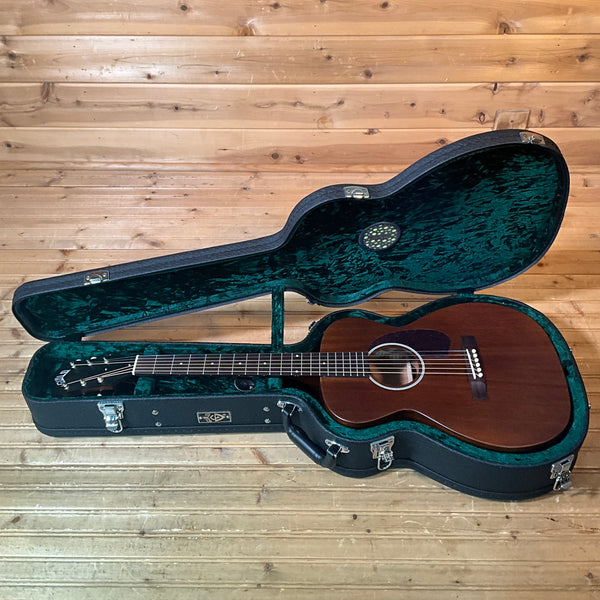 Guild M-20 Acoustic Guitar - Natural