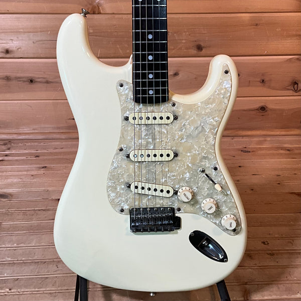 Fender 1985 Stratocaster Electric Guitar USED - Olympic White