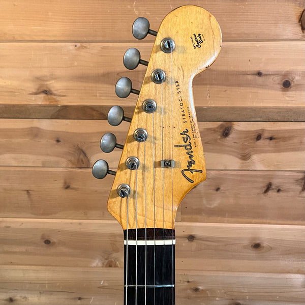 Fender Vintage 1961 Stratocaster Electric Guitar USED - 3 Tone Sunburst