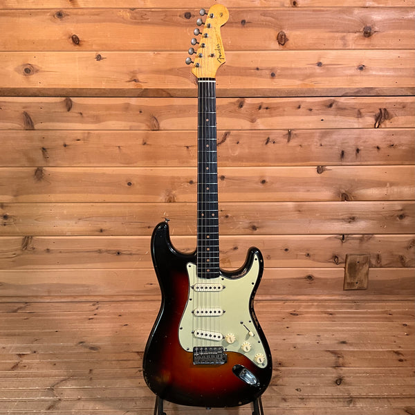 Fender Vintage 1961 Stratocaster Electric Guitar USED - 3 Tone Sunburst