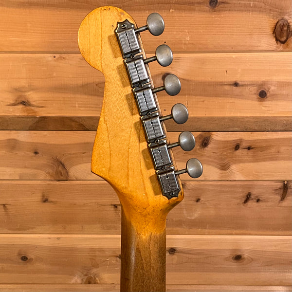 Fender Vintage 1961 Stratocaster Electric Guitar USED - 3 Tone Sunburst