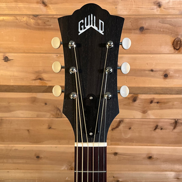 Guild D-20 Acoustic Guitar - Natural