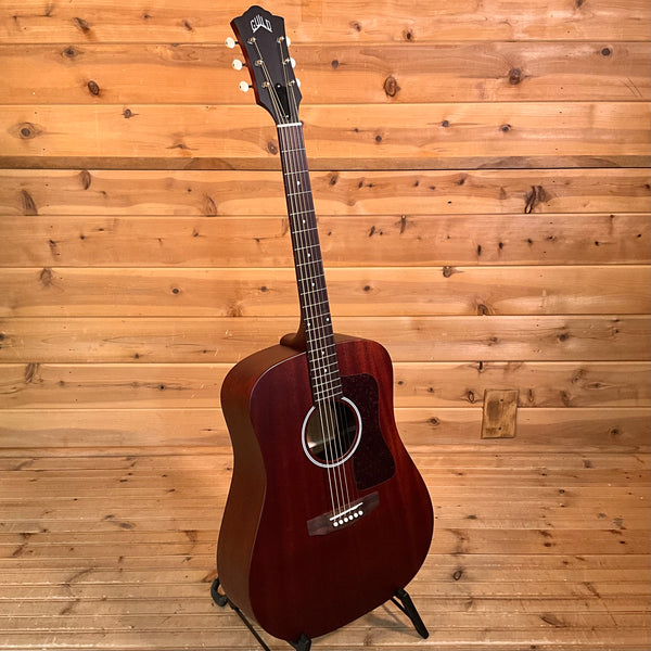 Guild D-20 Acoustic Guitar - Natural