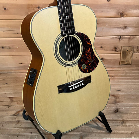 Maton EBG808TE Tommy Emanuel Acoustic Guitar - Honey
