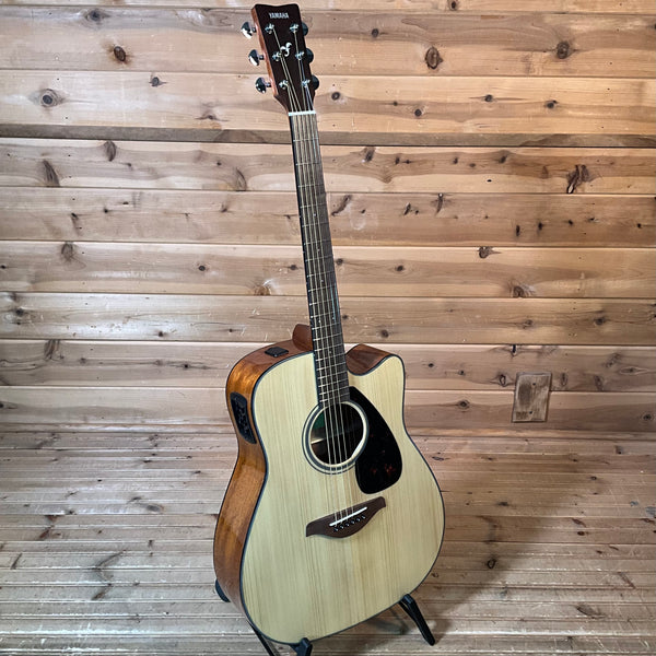 Yamaha FGX800C Acoustic Guitar - Natural