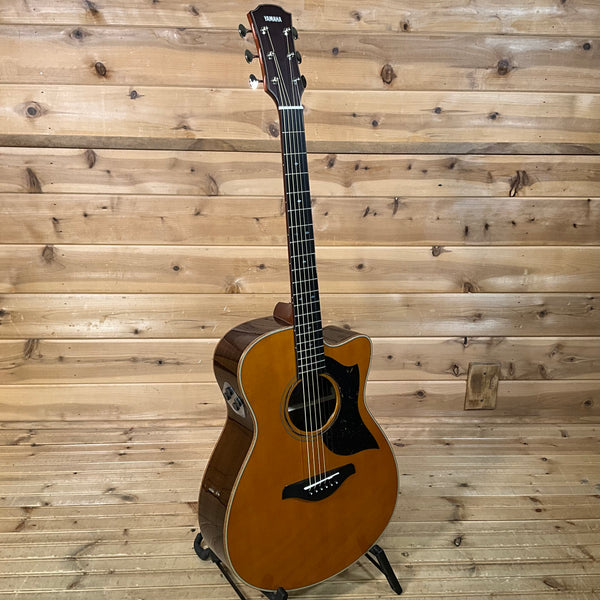 Yamaha AC5R Acoustic Guitar - Vintage Natural