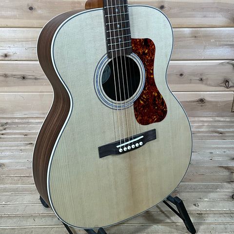 Guild OM-250E Limited Archback Acoustic Guitar - Natural