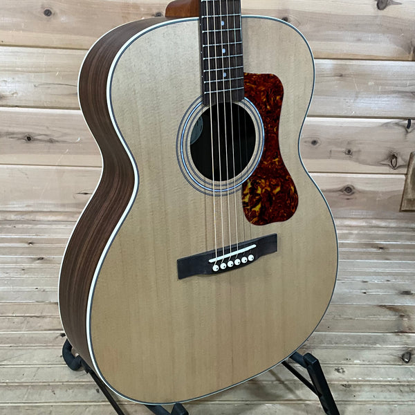 Guild OM-250E Limited Archback Acoustic Guitar - Natural