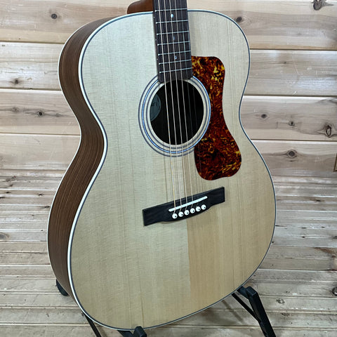Guild OM-250E Limited Archback Acoustic Guitar - Natural