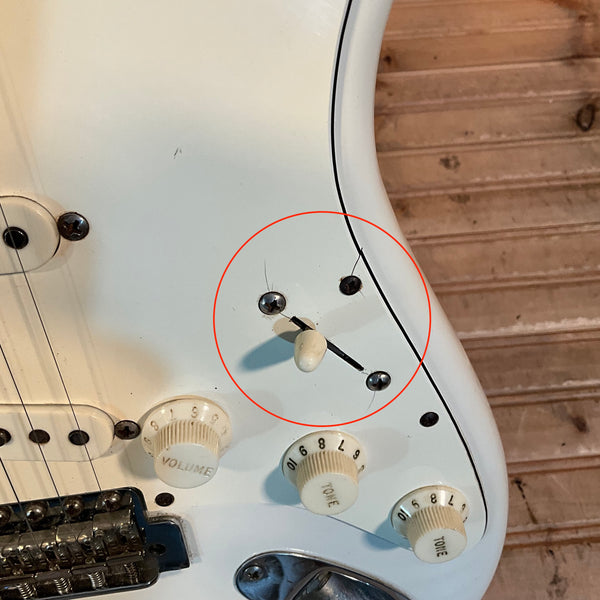 Fender 1963 Stratocaster Electric Guitar USED - Olympic White