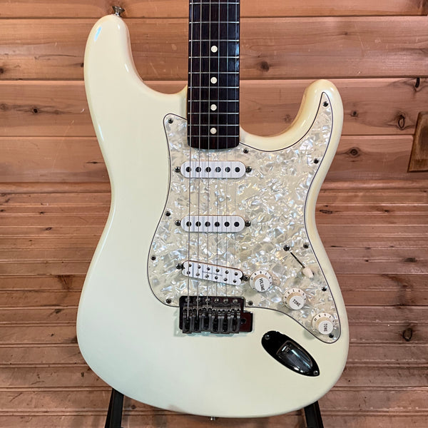 Fender 1994 Wanyes World 2 Stratocaster Electric Guitar USED - Arctic White