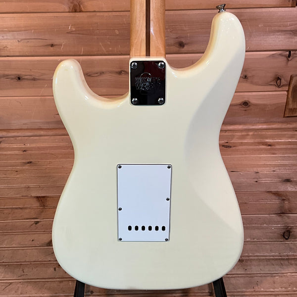 Fender 1994 Wanyes World 2 Stratocaster Electric Guitar USED - Arctic White