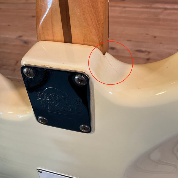 Fender 1994 Wanyes World 2 Stratocaster Electric Guitar USED - Arctic White