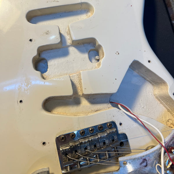 Fender 1963 Stratocaster Electric Guitar USED - Olympic White