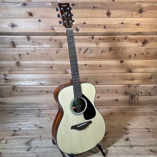 Yamaha FS800 Folk Acoustic Guitar- Natural