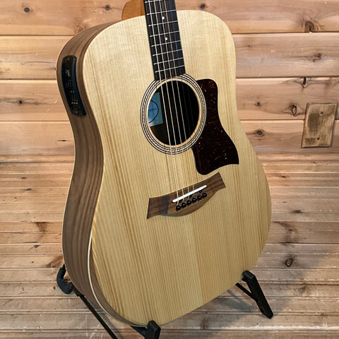 Taylor Academy 10e Acoustic Guitar - Natural