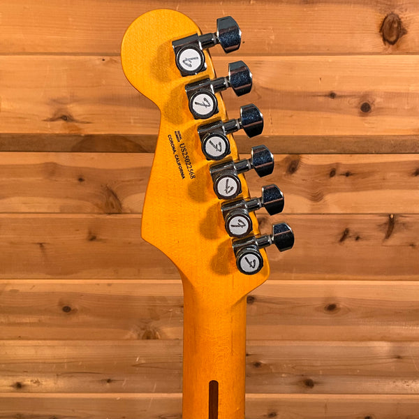 Fender American Ultra Luxe Vintage 60's Stratocaster Electric Guitar - Ice Blue Metallic