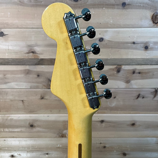 Fender 70th Anniversary American Vintage II 1954 Stratocaster Electric Guitar - 2-Color Sunburst