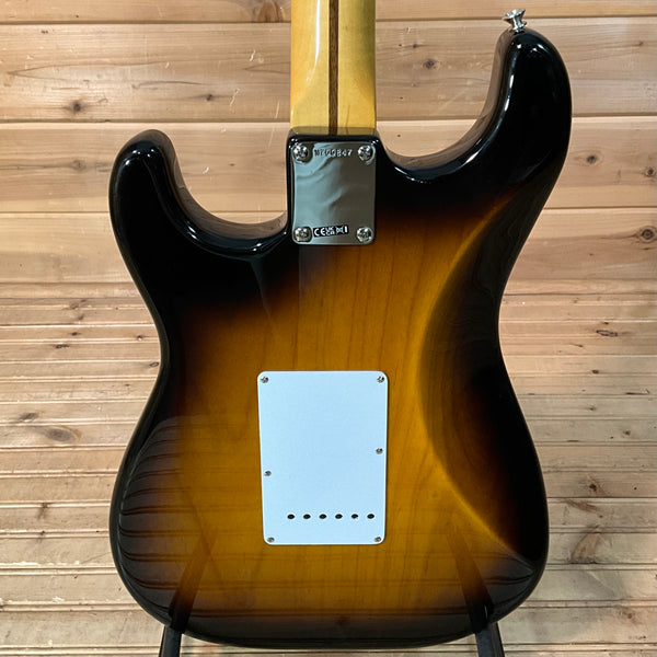 Fender 70th Anniversary American Vintage II 1954 Stratocaster Electric Guitar - 2-Color Sunburst