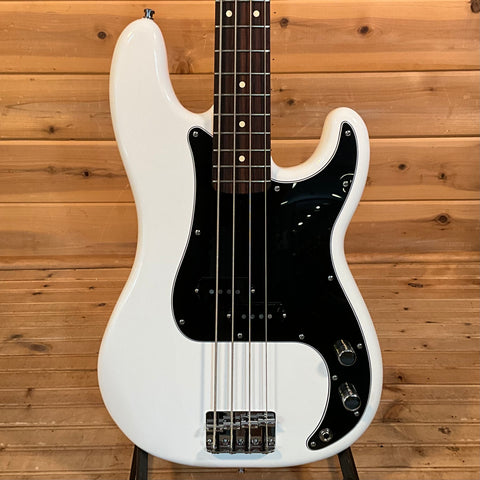 Fender 2025 Player II Precision Electric Bass Guitar B-Stock - Polar White
