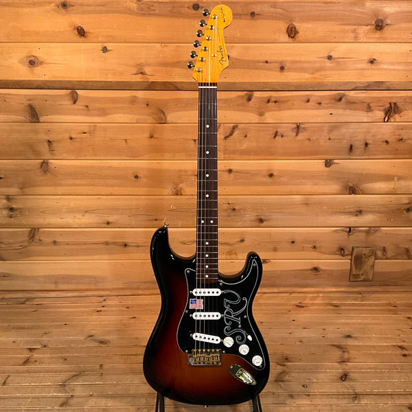 Fender 2017 Stevie Ray Vaughan Stratocaster Electric Guitar USED - 3 Color Sunburst