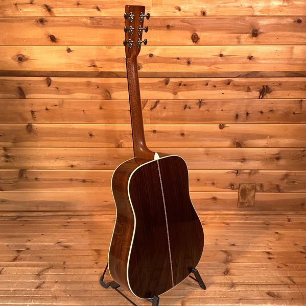 Martin D-28 Acoustic Guitar - Natural