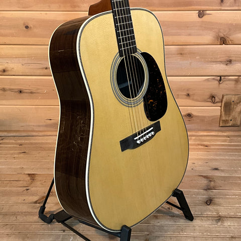 Martin HD-28 Acoustic Guitar - Natural