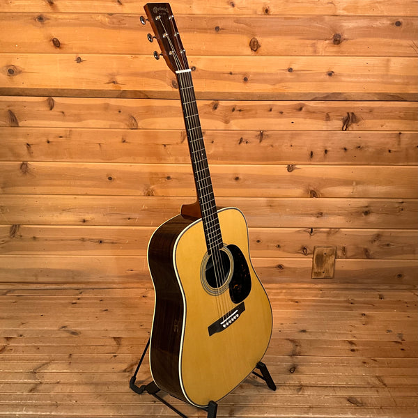 Martin HD-28 Acoustic Guitar - Natural
