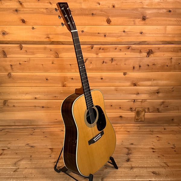 Martin D-28 Acoustic Guitar - Natural