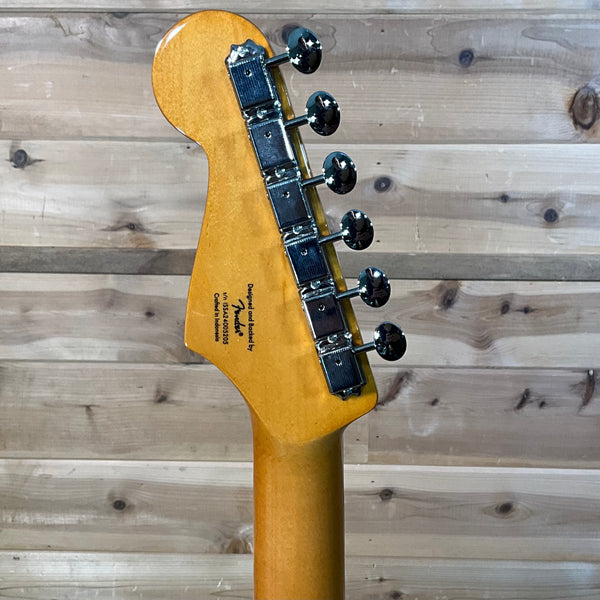 Squier Limited Edition Classic Vibe 60s Stratocaster HSS Electric Guitar - Lake Placid Blue