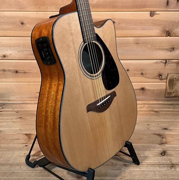 Yamaha FGX800C Acoustic Guitar - Natural