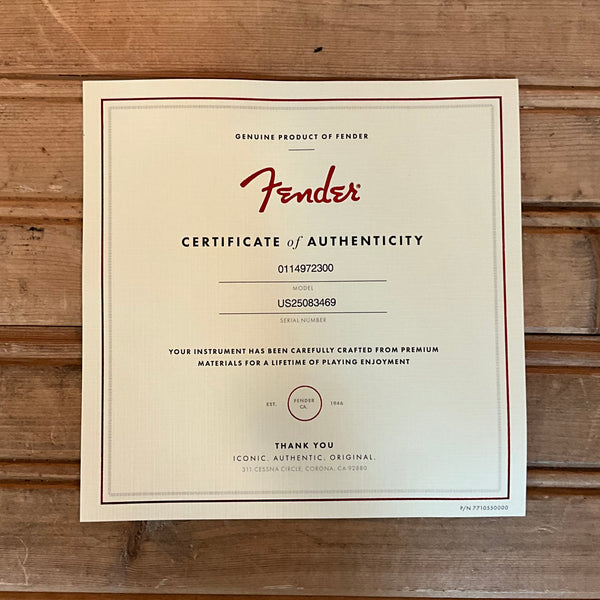 Fender American Professional Classic Hotshot Telecaster Electric Guitar - 3-Color Sunburst