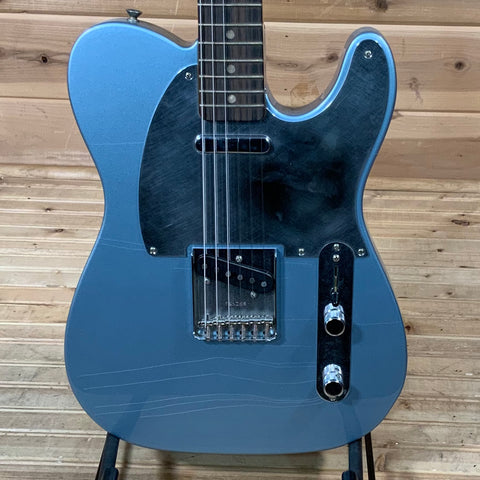 Fender Chrissie Hynde Telecaster Electric Guitar - Ice Blue Metallic