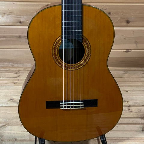 Yamaha CG162C Classical Acoustic Guitar - Natural