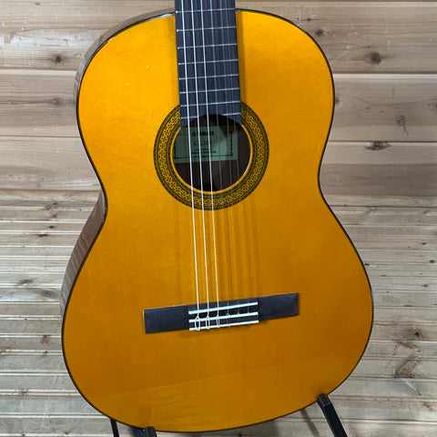 Yamaha CG102 Acoustic Guitar - Natural